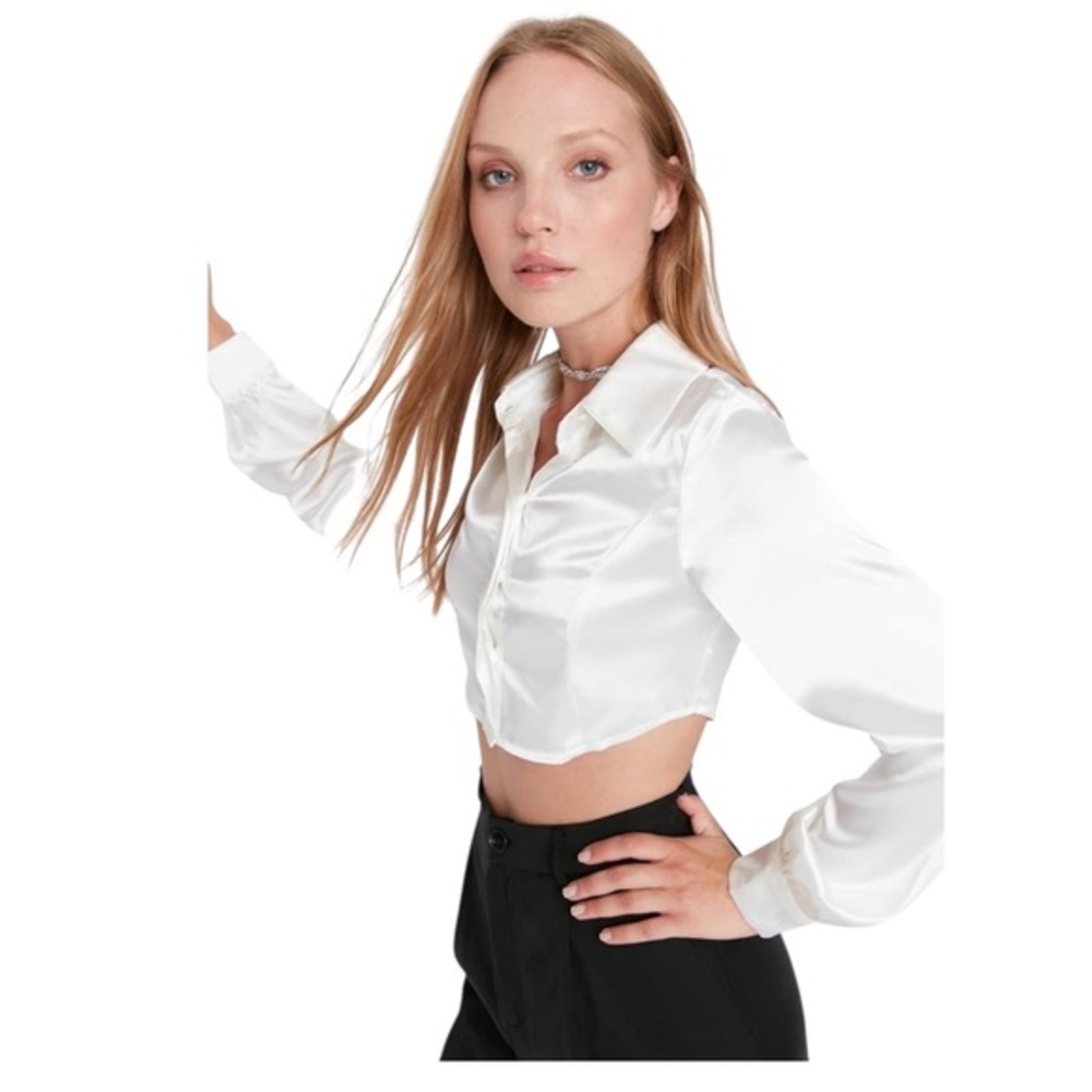 SHEIN White Satin Cropped Button-Up Top Size L